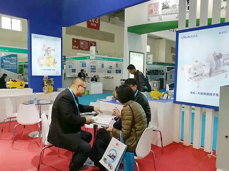 Стенд Ligao на выставке в Китае